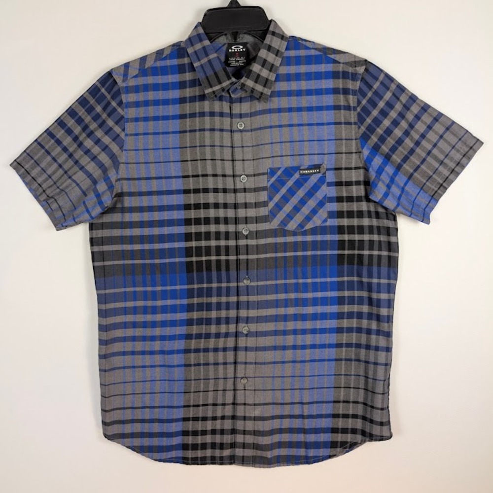 Oakley Button Down Shirt Mens Small Blue Black Grey Plaid Short Sleeve Logo EUC